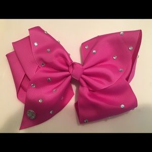 JoJo Siwa bow.